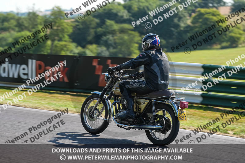 cadwell park;cadwell park photographs;cadwell trackday photographs;enduro digital images;event digital images;eventdigitalimages;peter wileman photography;racing digital images;trackday digital images;trackday photos